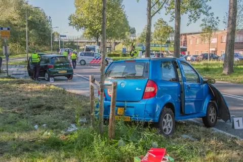 Aanrijding onna auto ongeluk fout den haag